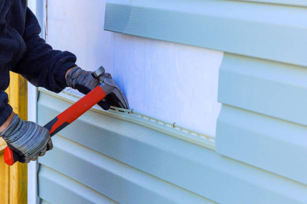 Reliable Siding Repair contractor in Richmond, IL by Creative Siding